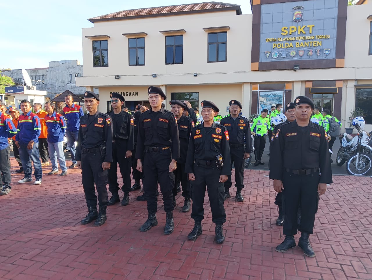 de14cec7de0ba6166dc95f5a6c7d1072